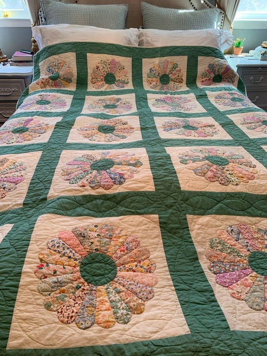 Other - Vintage Handmade Green Dresden Plate Quilt - Pastel Floral Patchwork